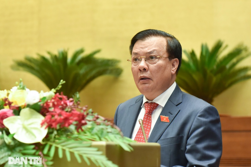 Bộ trưởng Tài chính cảnh báo phải “thắt lưng, buộc bụng” trong vài năm tới! - 1 Bộ trưởng Tài chính cảnh báo phải “thắt lưng, buộc bụng” trong vài năm tới! - 1