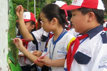 “Ép” trẻ học ngày hè 