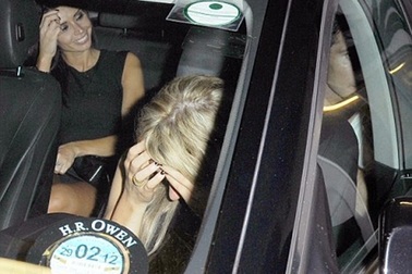 Lampard ăn mừng “hat-trick” cùng vợ chưa cưới