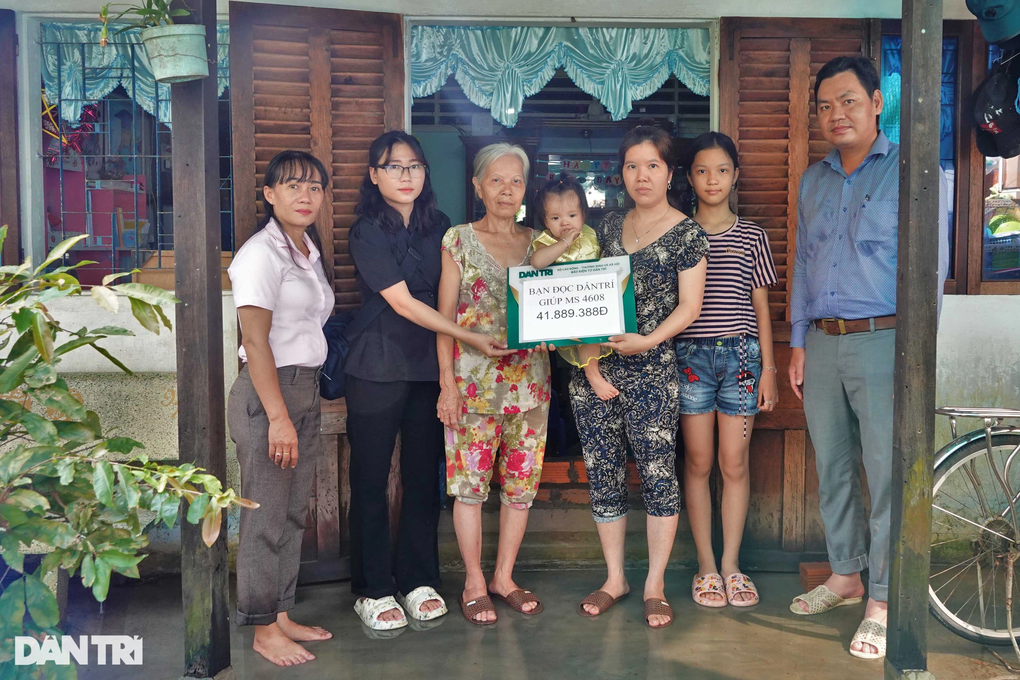 Người chồng thợ hồ nuôi cả nhà bệnh tật được giúp gần 42 triệu đồng - 1
