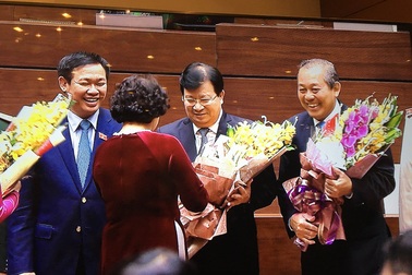 Ra mắt 3 tân Phó Thủ tướng, 18 tân Bộ trưởng