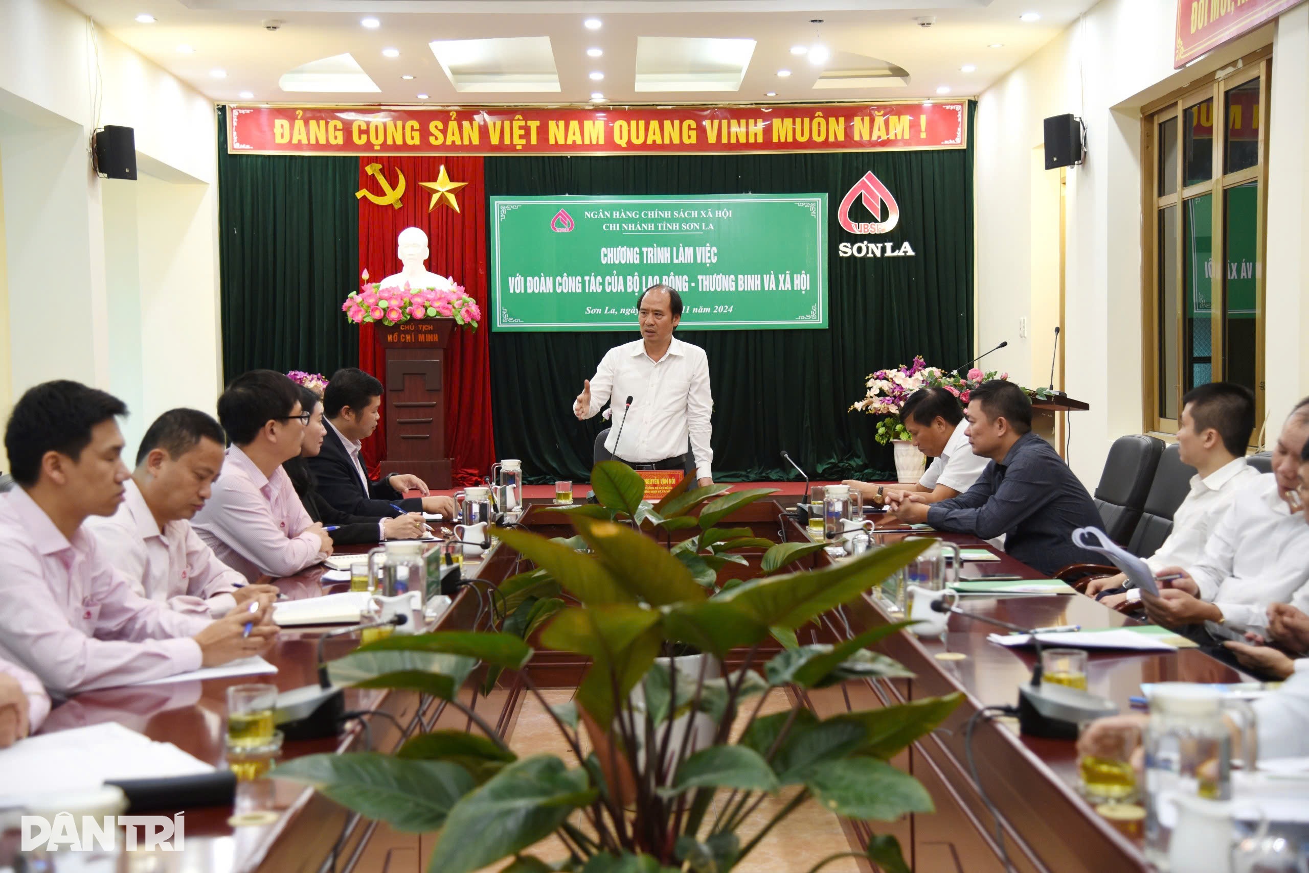 Thứ trưởng Nguyễn Văn Hồi làm việc với tỉnh Sơn La về Nghị quyết 42 - 11 Thứ trưởng Nguyễn Văn Hồi làm việc với tỉnh Sơn La về Nghị quyết 42 - 11
