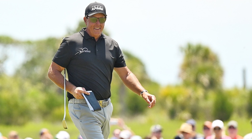 Lão đại Phil Mickelson tiết lộ bất ngờ khi vô địch PGA Championship 2021 - 1 Lão đại Phil Mickelson tiết lộ bất ngờ khi vô địch PGA Championship 2021 - 1