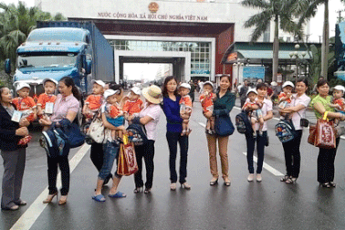 Số phận trớ trêu của những bé trai nằm trong tay bọn buôn người