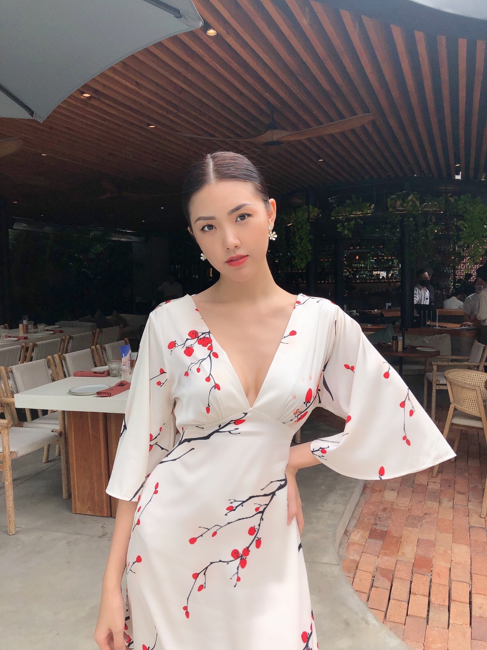 Hot girl tiếp viên hàng không lột xác gợi cảm khi tách khỏi đồng phục bay - 3 Hot girl tiếp viên hàng không lột xác gợi cảm khi tách khỏi đồng phục bay - 3
