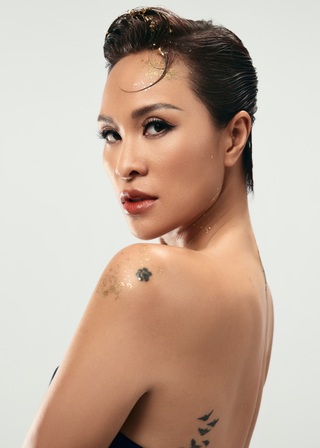 MC Phương Mai khoe vóc dáng gợi cảm, sẵn sàng đón nhận tình yêu mới - 7 MC Phương Mai khoe vóc dáng gợi cảm, sẵn sàng đón nhận tình yêu mới - 7