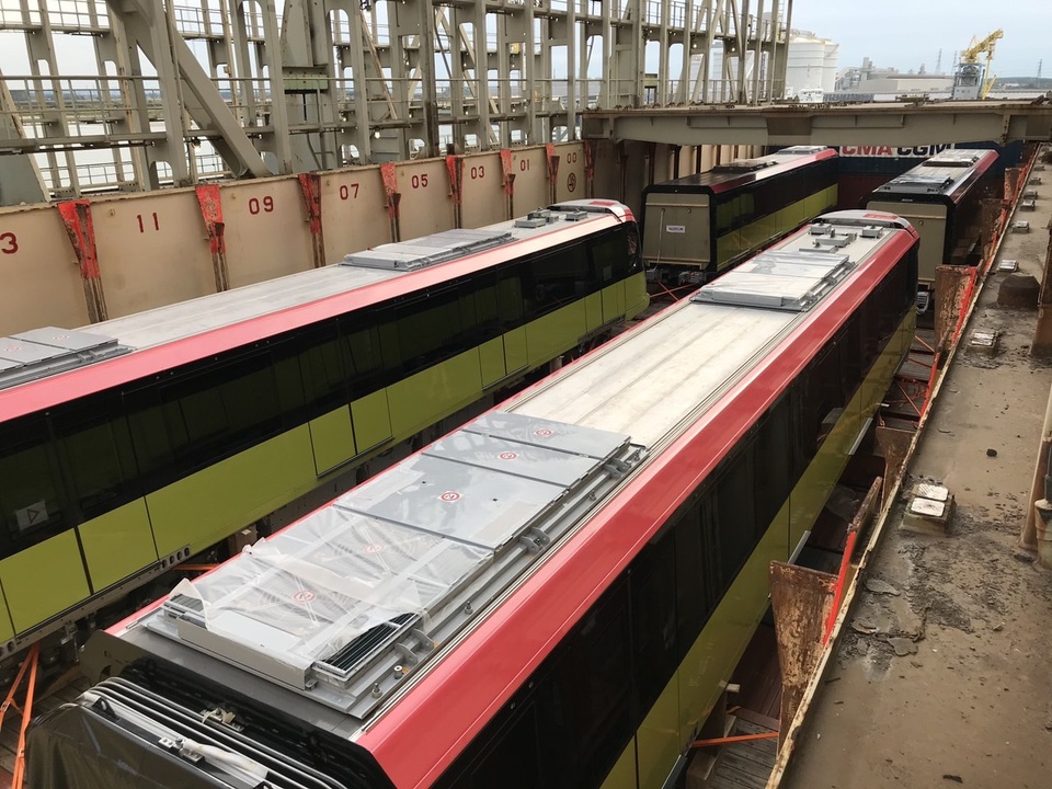 Cận cảnh đoàn tàu Nhổn - ga Hà Nội rời cảng Pháp về Việt Nam - 4 Cận cảnh đoàn tàu Nhổn - ga Hà Nội rời cảng Pháp về Việt Nam - 4