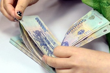 Thành tích nào được tính để xét nâng lương trước hạn?