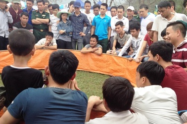 Ninh Bình:  “Sới bạc” núp bóng hội thi chọi gà