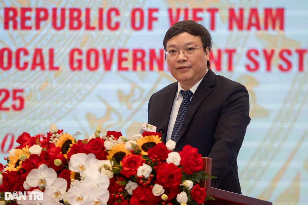 Hướng bố trí cán bộ sau sáp nhập tỉnh để vận hành chính quyền 2 cấp mới - 1 Hướng bố trí cán bộ sau sáp nhập tỉnh để vận hành chính quyền 2 cấp mới - 1