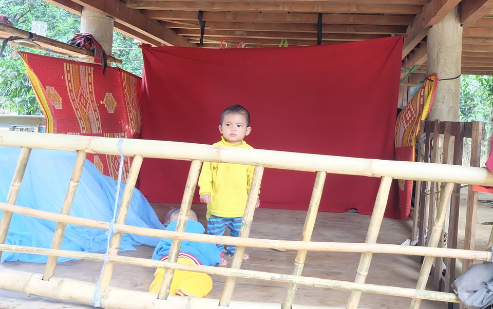 Hỗ trợ gạo cho người dân Vân Kiều, Pa Kô gặp khó khăn do dịch Covid-19 - 2