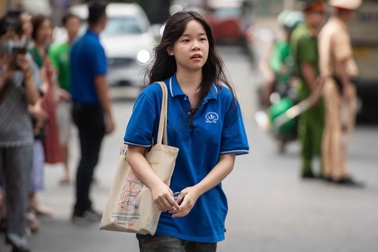 Hơn 3/4 số trường công lập Hà Nội giảm điểm chuẩn vào lớp 10