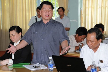 Chồng đại gia Diệu Hiền vẫn còn là viên chức