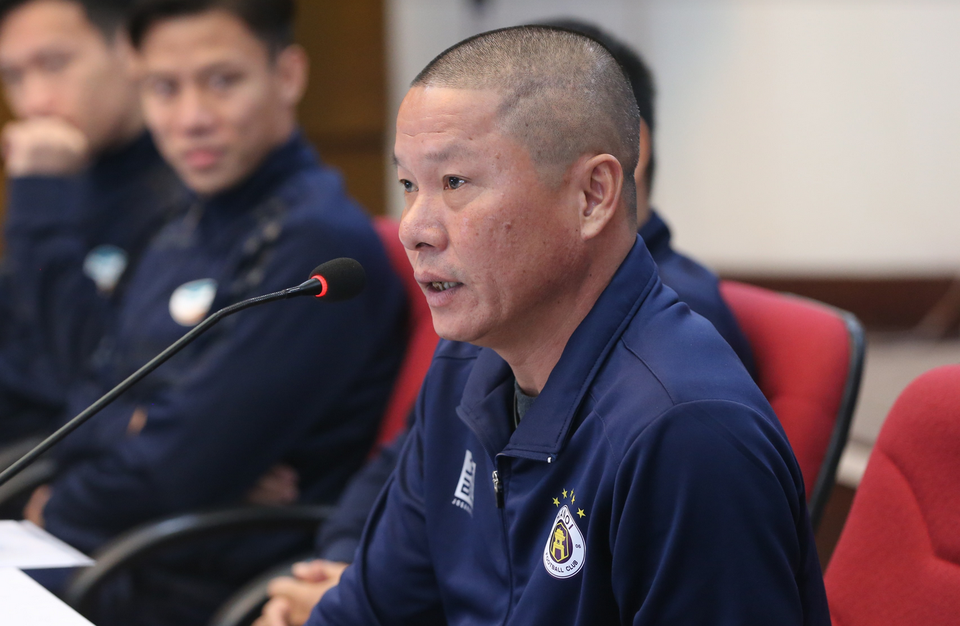 HLV Chu Đình Nghiêm: HA Gia Lai sẽ khác khi có Kiatisuk - 1 HLV Chu Đình Nghiêm: HA Gia Lai sẽ khác khi có Kiatisuk - 1