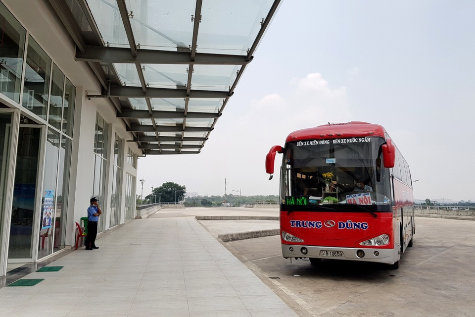 Bến xe hiện đại nhất Việt Nam đìu hiu vắng khách sau 5 tháng hoạt động - 14 Bến xe hiện đại nhất Việt Nam đìu hiu vắng khách sau 5 tháng hoạt động - 14