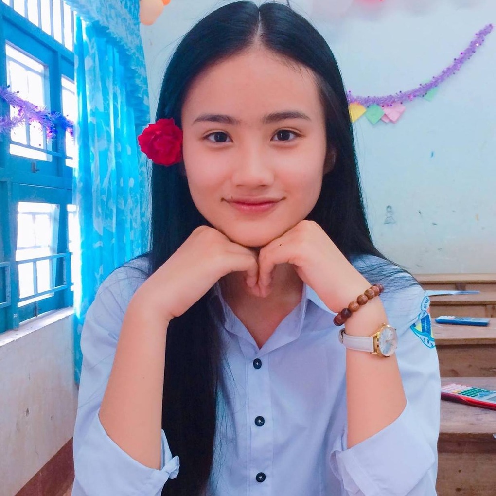 Nhan sắc đời thường Hoa hậu Ý Nhi: Được ví như Đông Nhi, ảnh cấp 3 gây sốt - 9 Nhan sắc đời thường Hoa hậu Ý Nhi: Được ví như Đông Nhi, ảnh cấp 3 gây sốt - 9