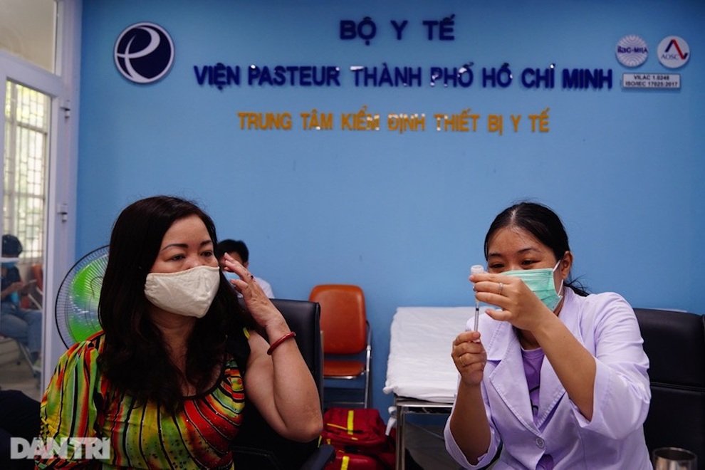 Người tiêm chủng cần lưu ý gì sau tiêm vắc xin Covid-19? - 2 Người tiêm chủng cần lưu ý gì sau tiêm vắc xin Covid-19? - 2