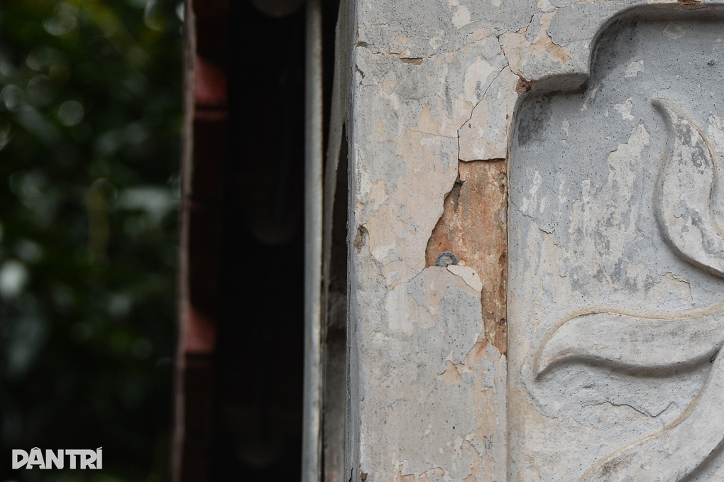 Khuê Văn Các - biểu tượng Hà Nội xuống cấp nghiêm trọng - 2 Khuê Văn Các - biểu tượng Hà Nội xuống cấp nghiêm trọng - 2