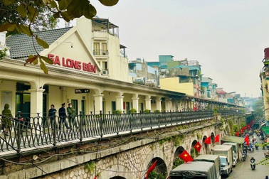 Sửa chữa, cải tạo ke ga Long Biên