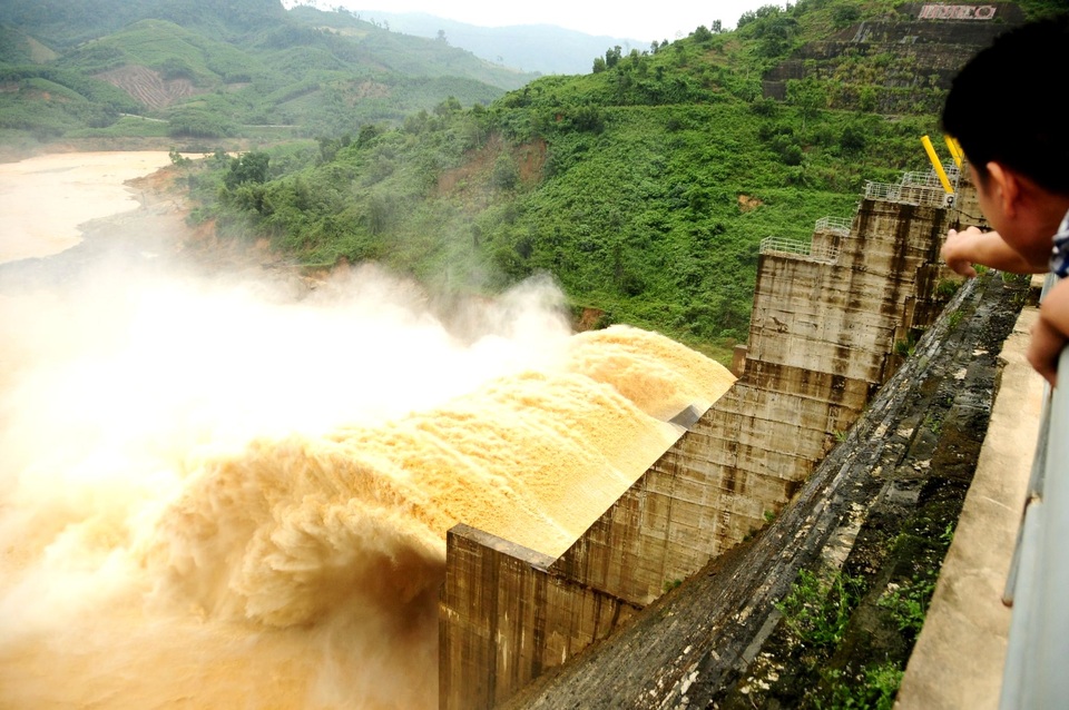 Huyện yêu cầu thủy điện Đăk Mi 4 bồi thường cho dân - 1 Huyện yêu cầu thủy điện Đăk Mi 4 bồi thường cho dân - 1