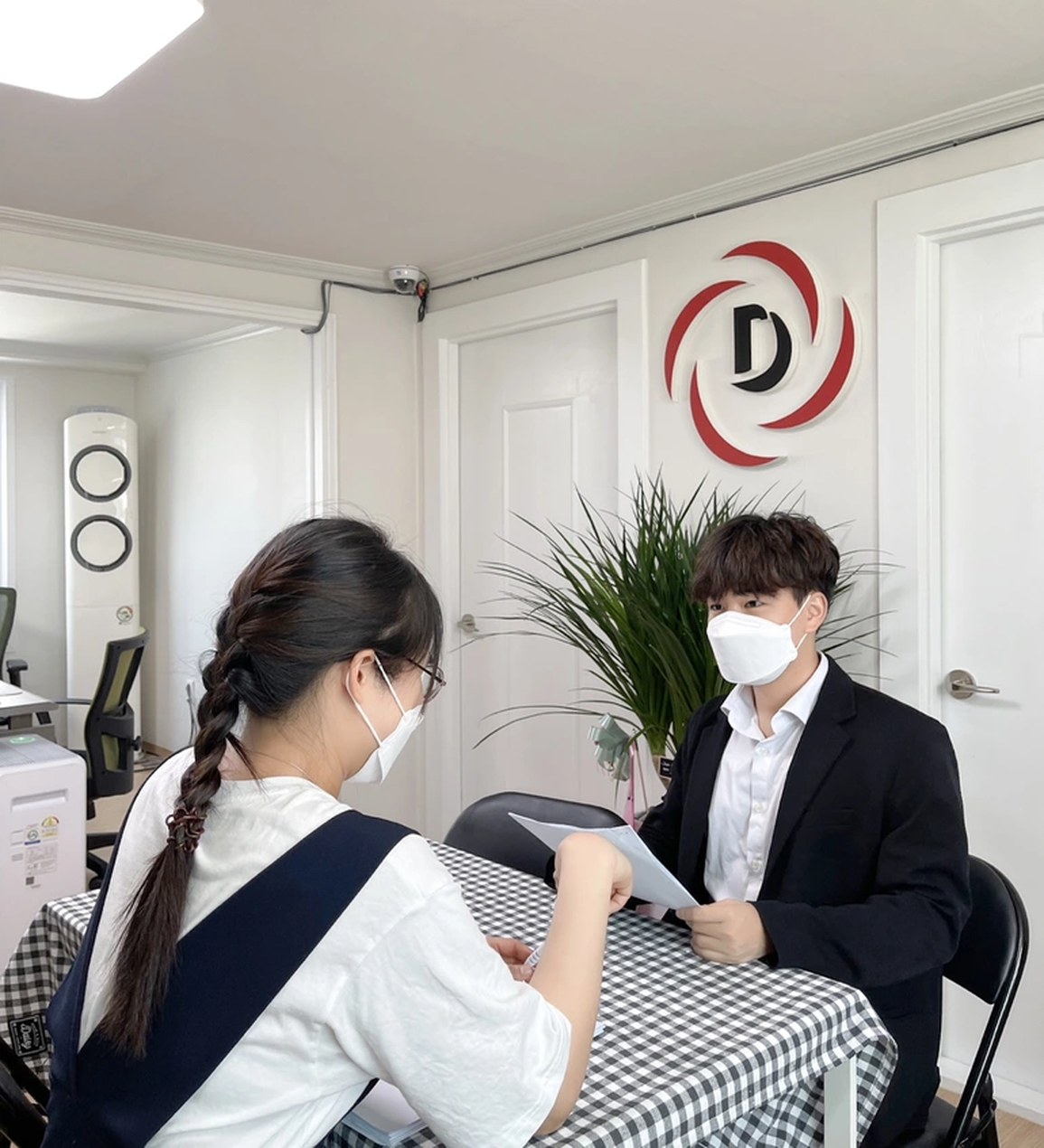 Du học sinh Việt mưu sinh kiệt sức tại đất khách để mang tiền về cho mẹ - 3 Du học sinh Việt mưu sinh kiệt sức tại đất khách để mang tiền về cho mẹ - 3
