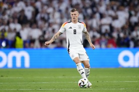 Toni Kroos báo tin không vui đến đội tuyển Đức