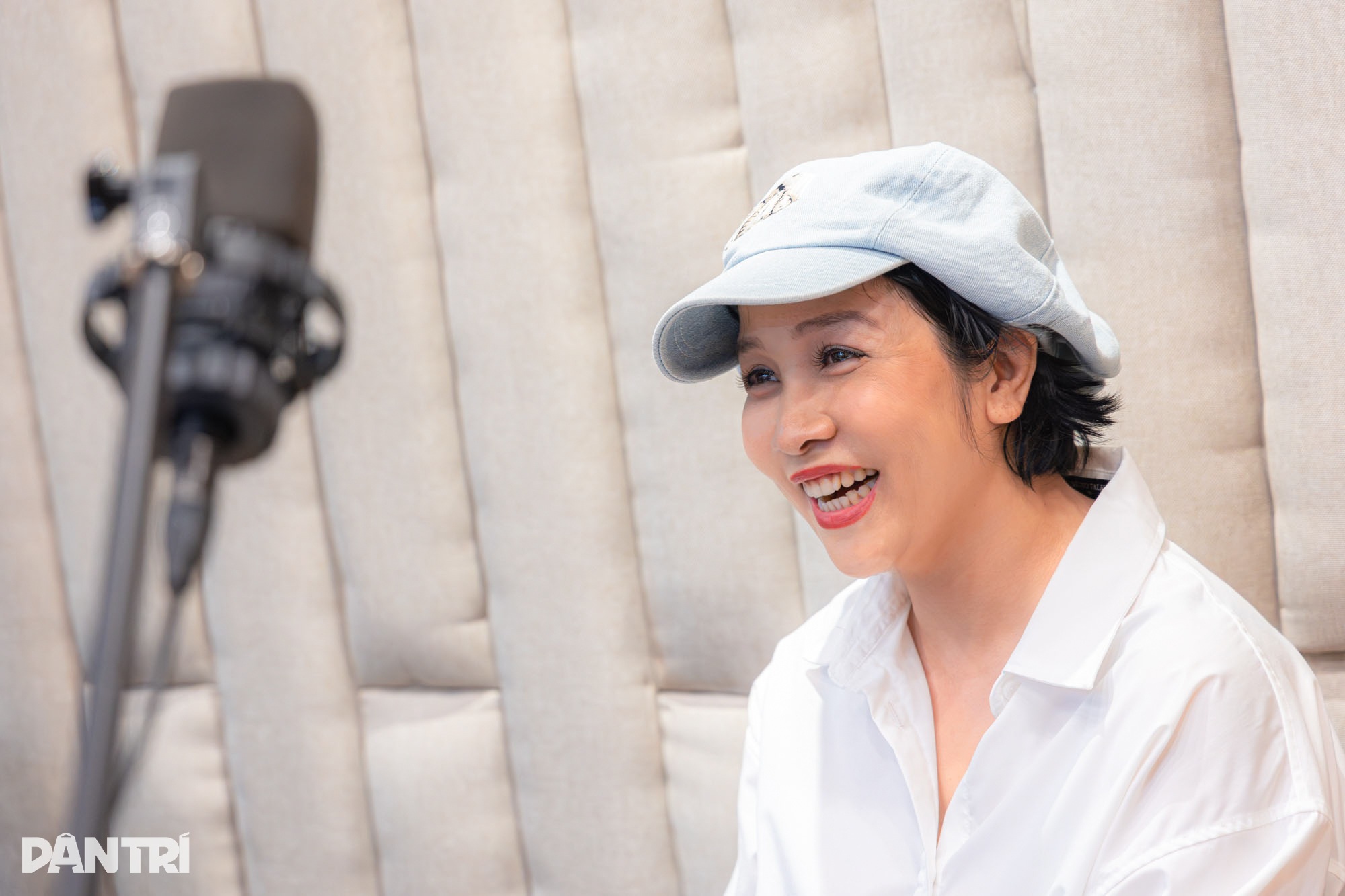 Diva Mỹ Linh tiết lộ bí quyết hôn nhân: “Lý trí quan trọng hơn tình yêu” - 3