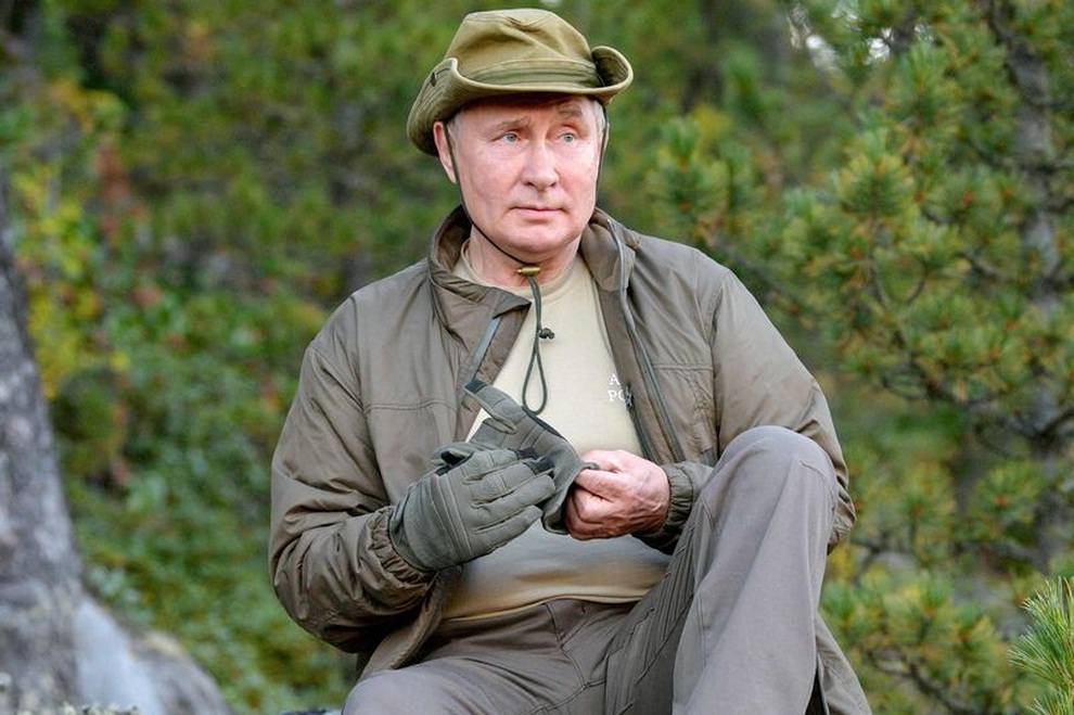 Món quà sinh nhật đặc biệt dành cho ông Putin - 1 Món quà sinh nhật đặc biệt dành cho ông Putin - 1