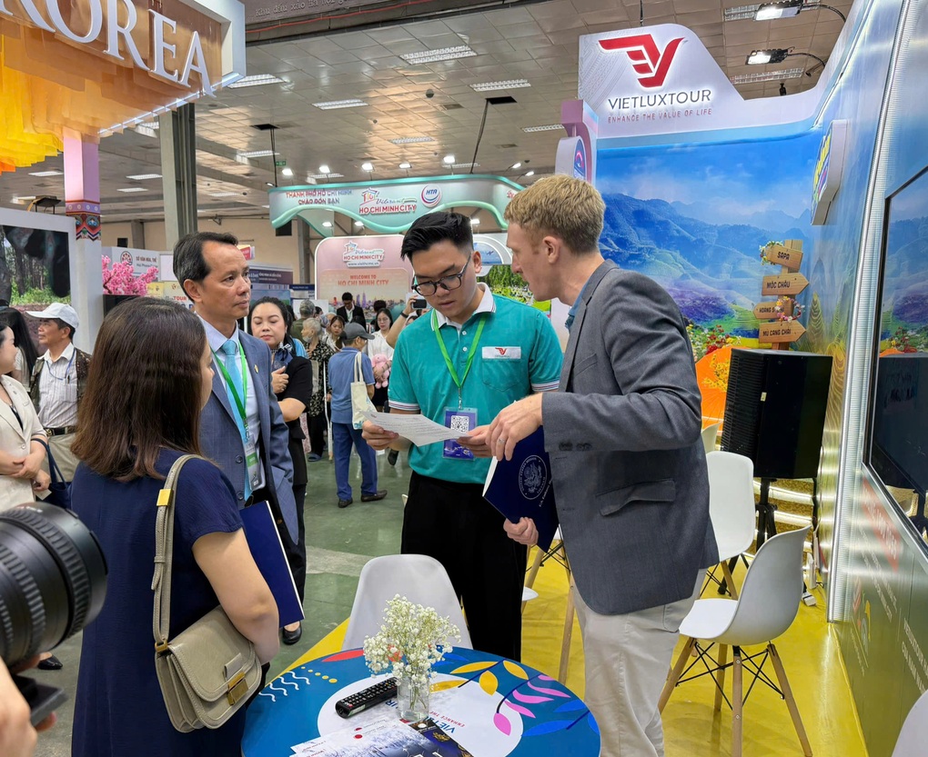 Ngày càng giàu lên, khách Việt không còn ham tour rẻ phải đi mua sắm - 1