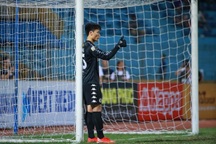 Thủ môn Bùi Tiến Dũng không chắc suất chính thức ở U23 Việt Nam