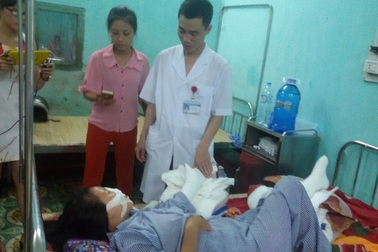 Người chồng cắt gân vợ rồi bỏ trốn đã ra đầu thú