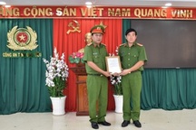 Công an Bạc Liêu thưởng nóng đơn vị triệt phá ma túy, cướp giật tài sản