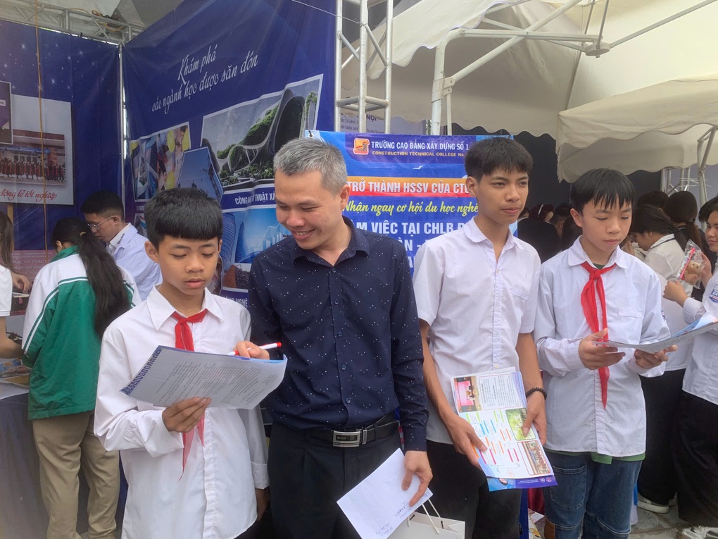 Đề xuất học sinh được chuyển đổi giữa trường phổ thông và trường nghề - 1 Đề xuất học sinh được chuyển đổi giữa trường phổ thông và trường nghề - 1