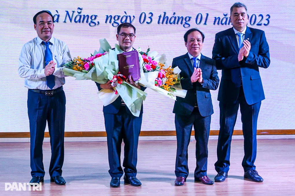 Trường Đại học Bách khoa Đà Nẵng có hiệu trưởng mới - 1 Trường Đại học Bách khoa Đà Nẵng có hiệu trưởng mới - 1