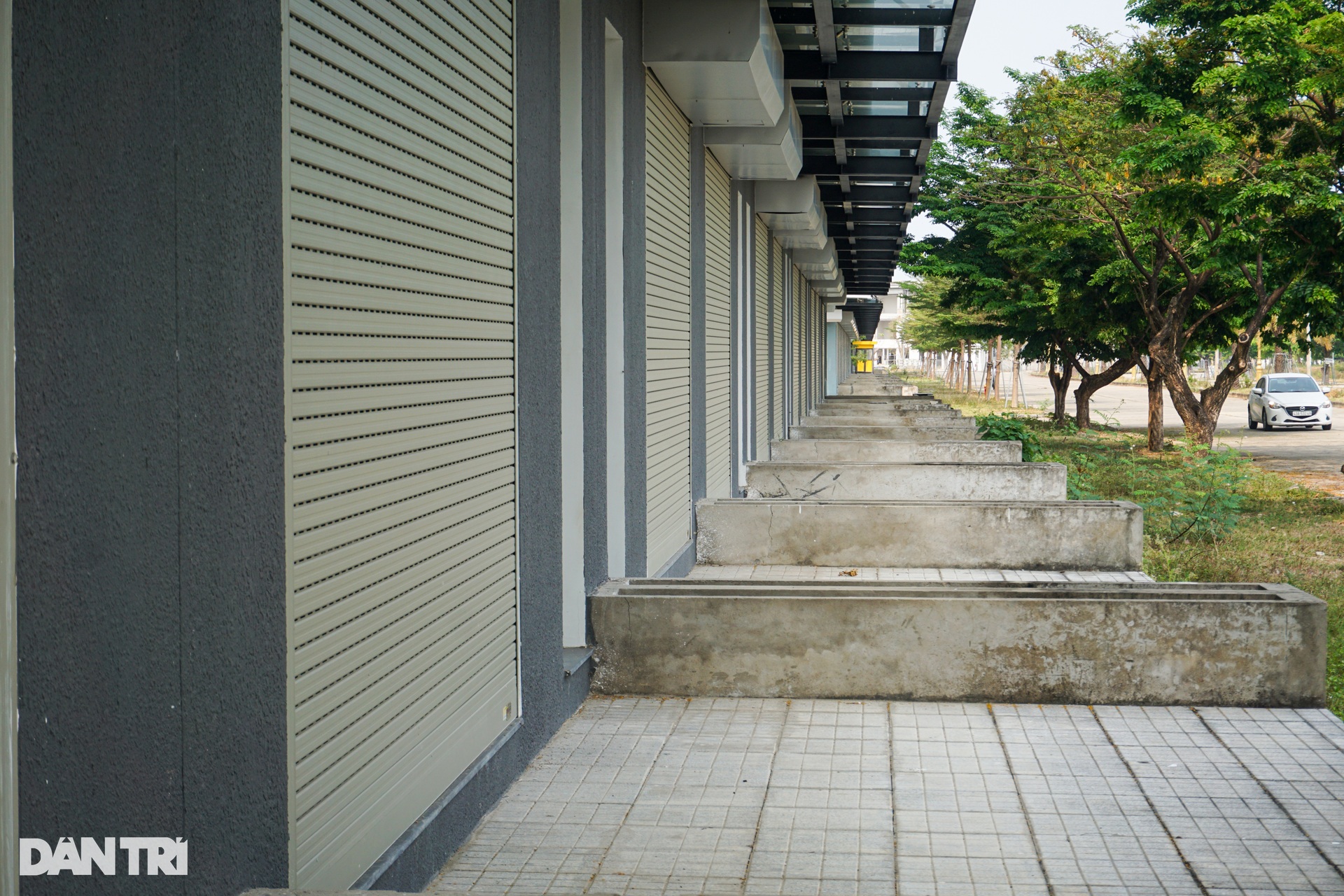 Nhan nhản shophouse từng là gà đẻ trứng vàng bị bỏ hoang ở Đà Nẵng - 4 Nhan nhản shophouse từng là gà đẻ trứng vàng bị bỏ hoang ở Đà Nẵng - 4