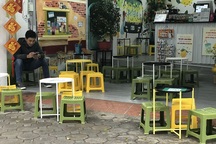 Quán hàng ế ẩm, doanh thu lao dốc vì dịch cúm Corona