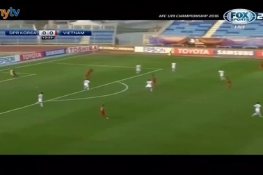 Văn Hào dứt điểm tìm đúng cột dọc khung thành Triều Tiên