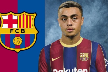Tài năng của tân binh Sergino Dest của Barcelona