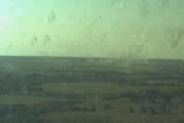 "Cá sấu" Ka-52 Nga phóng tên lửa sát thủ, bắn nổ thiết giáp Ukraine