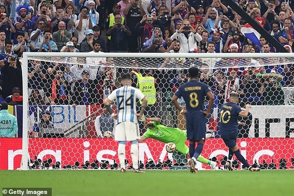 Cảm xúc vỡ òa của Messi và Argentina trong ngày vô địch World Cup - 5 Cảm xúc vỡ òa của Messi và Argentina trong ngày vô địch World Cup - 5