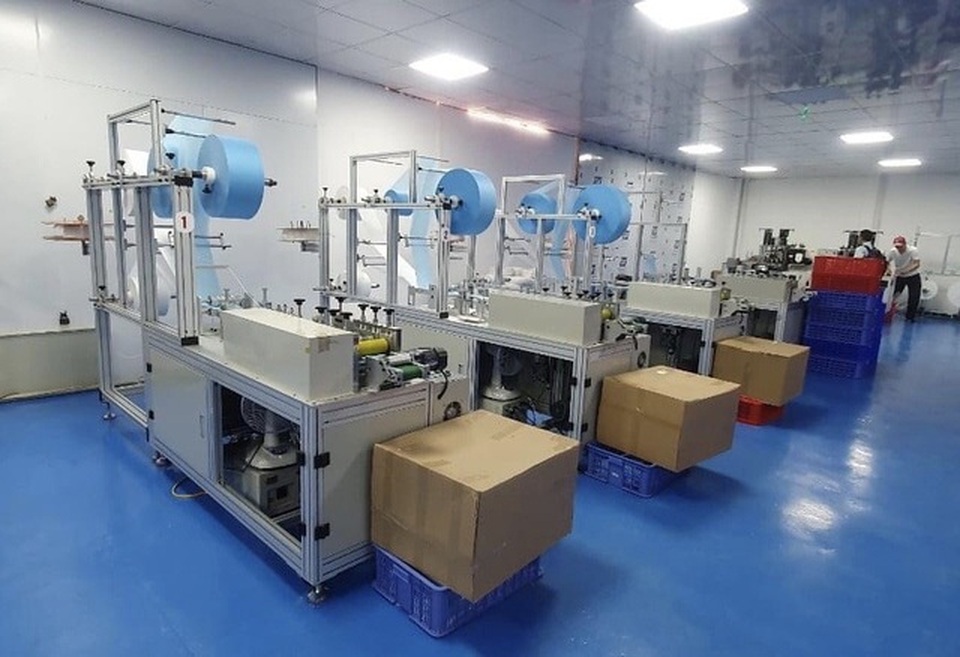 Năm Covid-19, lịch sử gọi tên khẩu trang: Người lên hương, kẻ vỡ nợ - 2 Năm Covid-19, lịch sử gọi tên khẩu trang: Người lên hương, kẻ vỡ nợ - 2
