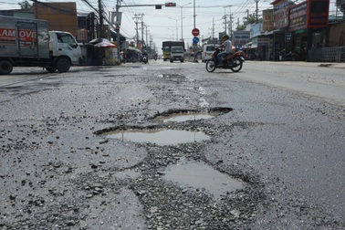 Tỉnh lộ 10 nối TPHCM - Tây Ninh hết “ổ gà” sau phản ánh của Dân trí