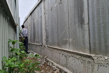 Dự án nghìn tỷ giữa Thủ đô đổ tường bê tông chặn đường đi của dân