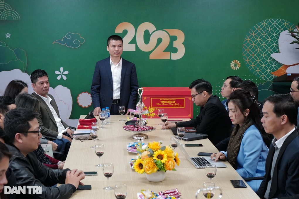 Giữ vững vị trí tờ báo có sức lan tỏa mạnh mẽ ở Việt Nam - 2 Giữ vững vị trí tờ báo có sức lan tỏa mạnh mẽ ở Việt Nam - 2