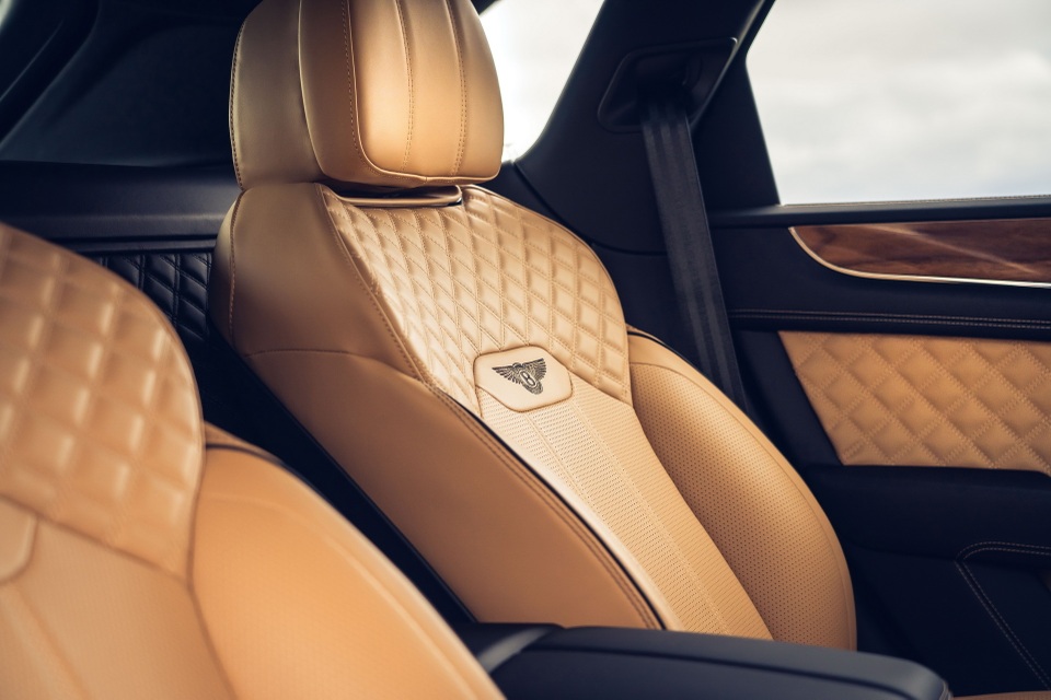 Bentley giới thiệu phiên bản 4 chỗ của Bentayga 2021 - 4 Bentley giới thiệu phiên bản 4 chỗ của Bentayga 2021 - 4