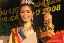 Tân Hoa hậu ĐBSCL: “Tôi sinh ra trong gia đình nông dân…”