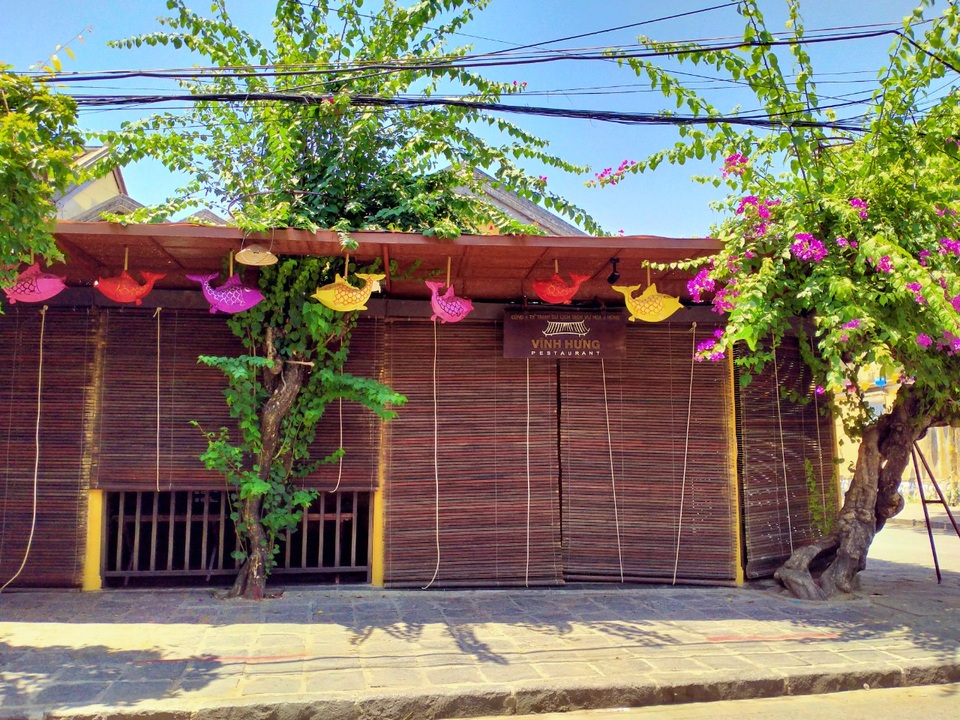 Phố cổ vắng hoe khi Hội An tạm dừng phố đi bộ do lo ngại dịch Covid-19 - 5 Phố cổ vắng hoe khi Hội An tạm dừng phố đi bộ do lo ngại dịch Covid-19 - 5