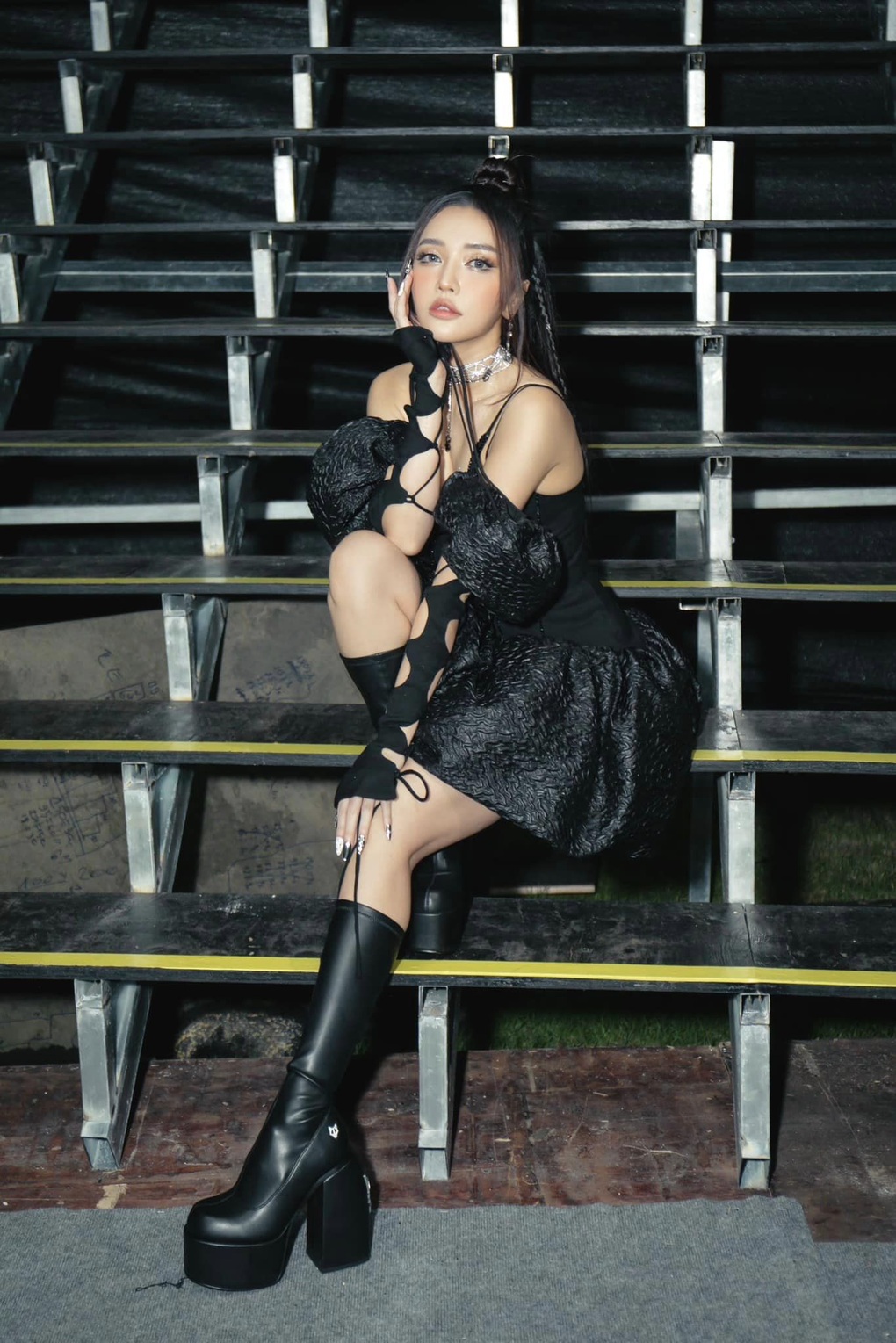 Bích Phương sau thời gian ở ẩn: Sắc vóc quyến rũ, vựa muối trên gameshow - 9 Bích Phương sau thời gian ở ẩn: Sắc vóc quyến rũ, vựa muối trên gameshow - 9