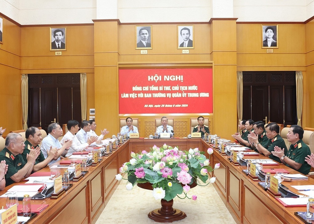 Tổng Bí thư, Chủ tịch nước Tô Lâm: Quân đội phải luôn sẵn sàng chiến đấu - 3 Tổng Bí thư, Chủ tịch nước Tô Lâm: Quân đội phải luôn sẵn sàng chiến đấu - 3