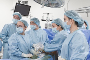 Những ca mổ đặc biệt giành giật sinh mệnh cho bệnh nhân... chưa chào đời